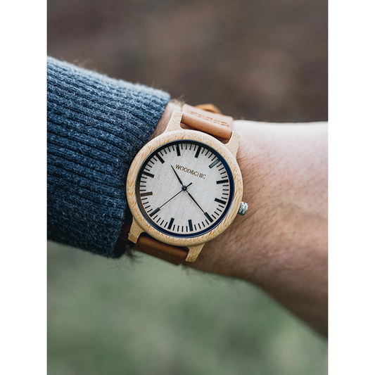 Montre en Bois Homme à Quartz - Thuya